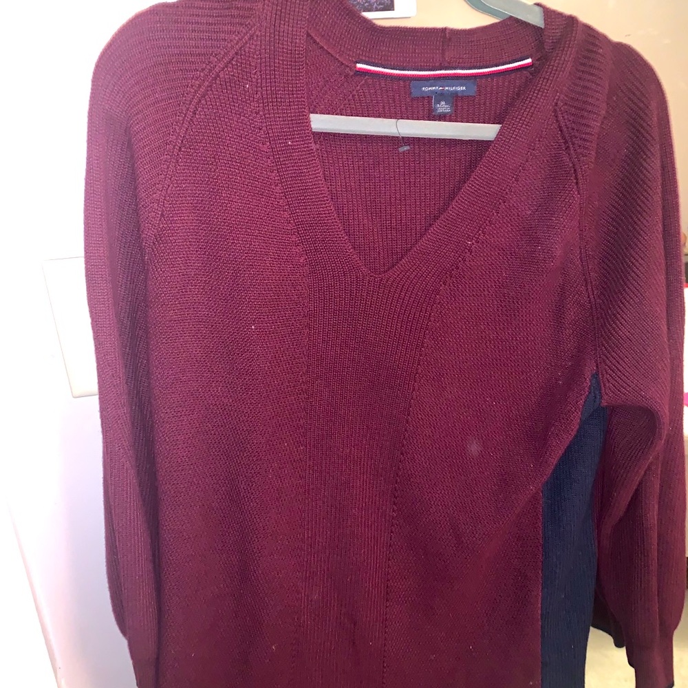 Tommy Hilfiger Sweater!